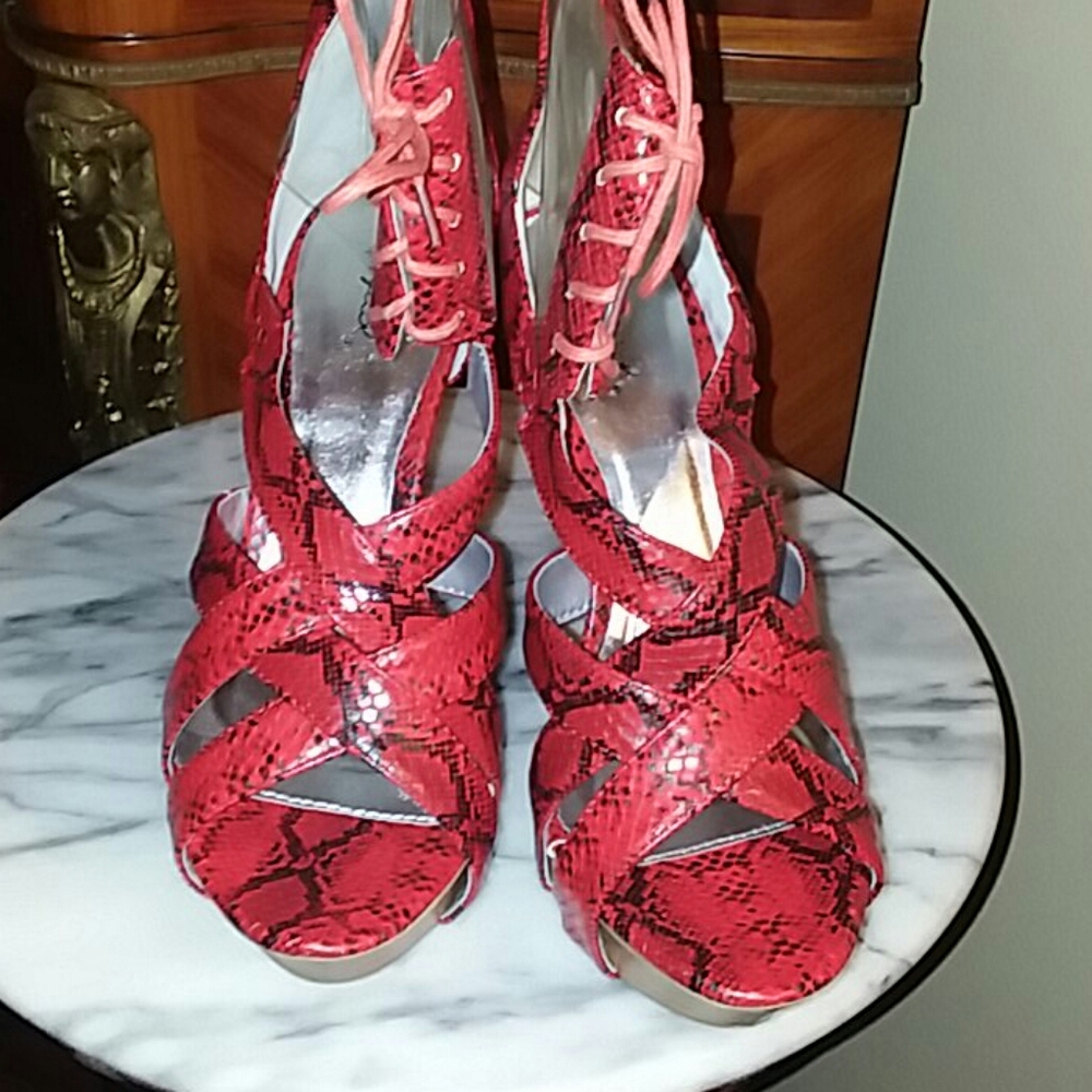 NIB! 5.2 inch Red snake print heels ankle strap